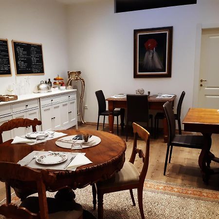 B&B S. Trinita 18 Suites & Rooms Тренто Екстер'єр фото