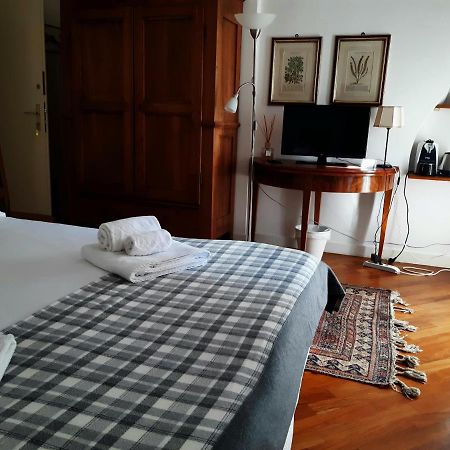 B&B S. Trinita 18 Suites & Rooms Тренто Екстер'єр фото