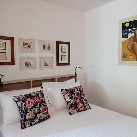 B&B S. Trinita 18 Suites & Rooms Тренто Екстер'єр фото