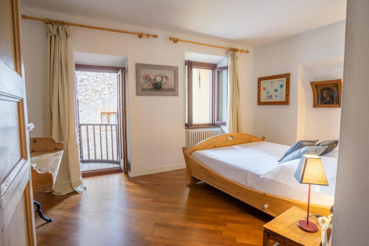B&B S. Trinita 18 Suites & Rooms Тренто Екстер'єр фото